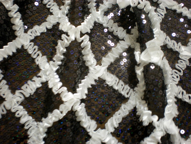 6.Black-White Diamond Shape Sequins With Ribbon